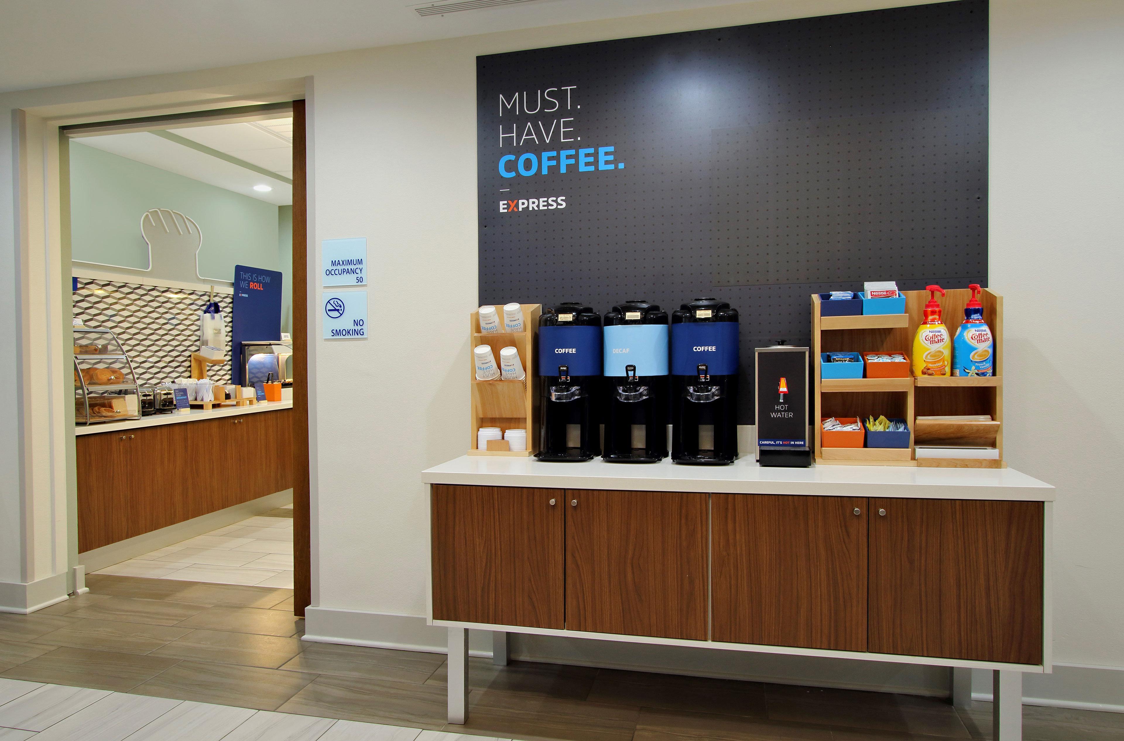 Holiday Inn Express Hotel & Suites Fredericksburg By Ihg Extérieur photo