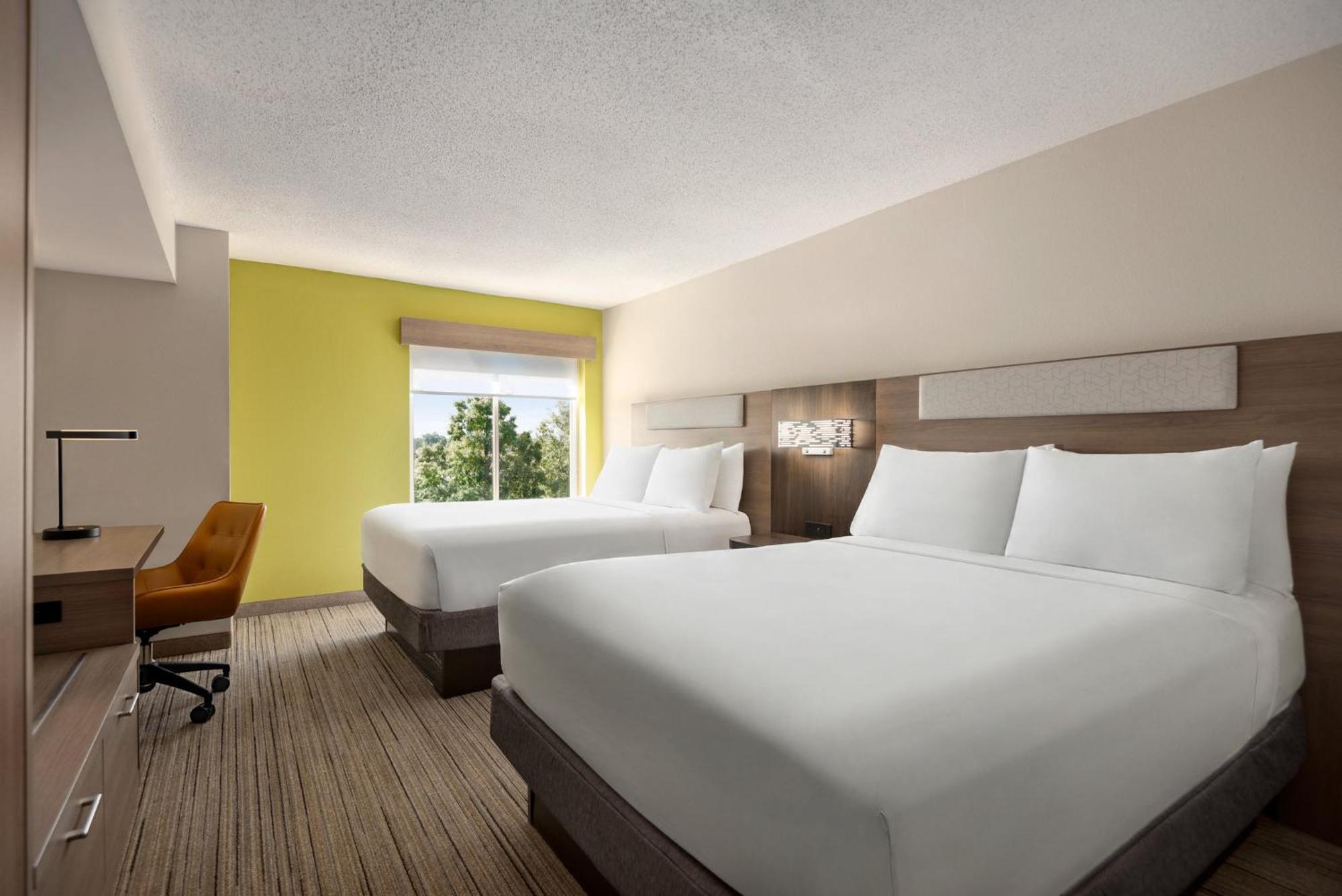 Holiday Inn Express Hotel & Suites Fredericksburg By Ihg Extérieur photo