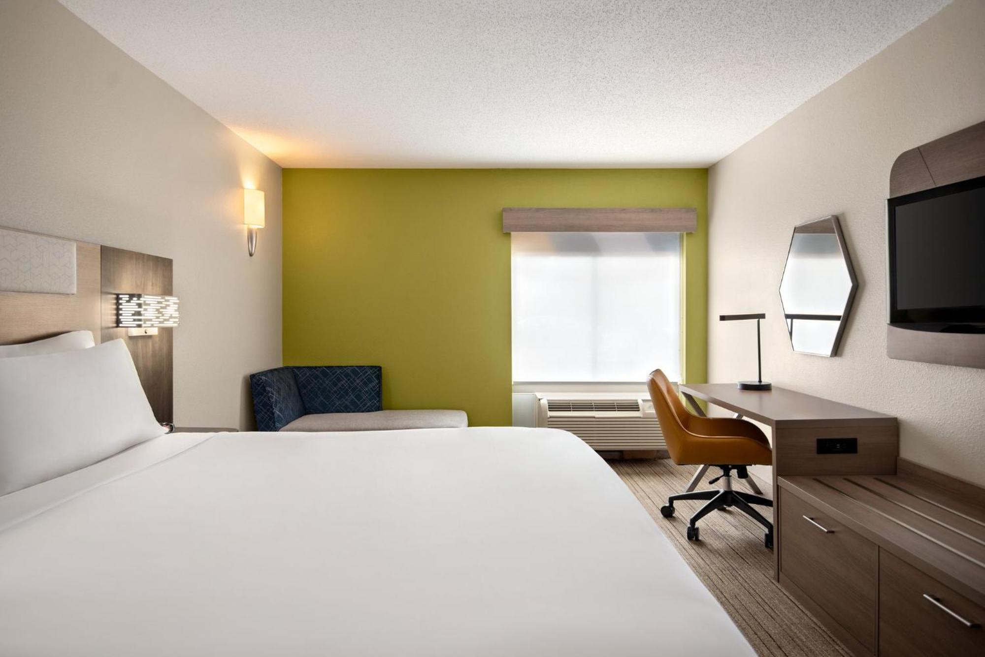 Holiday Inn Express Hotel & Suites Fredericksburg By Ihg Extérieur photo