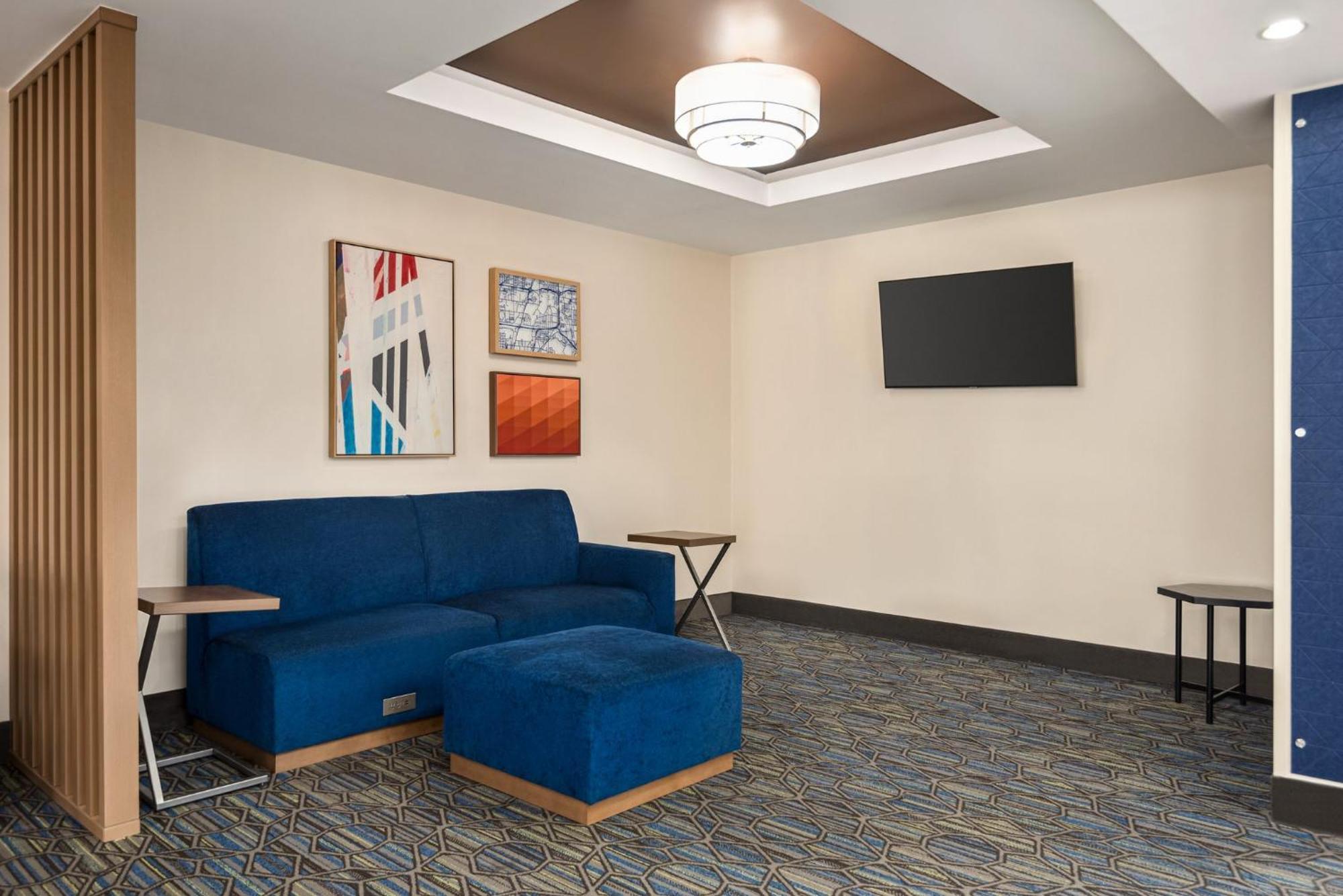 Holiday Inn Express Hotel & Suites Fredericksburg By Ihg Extérieur photo