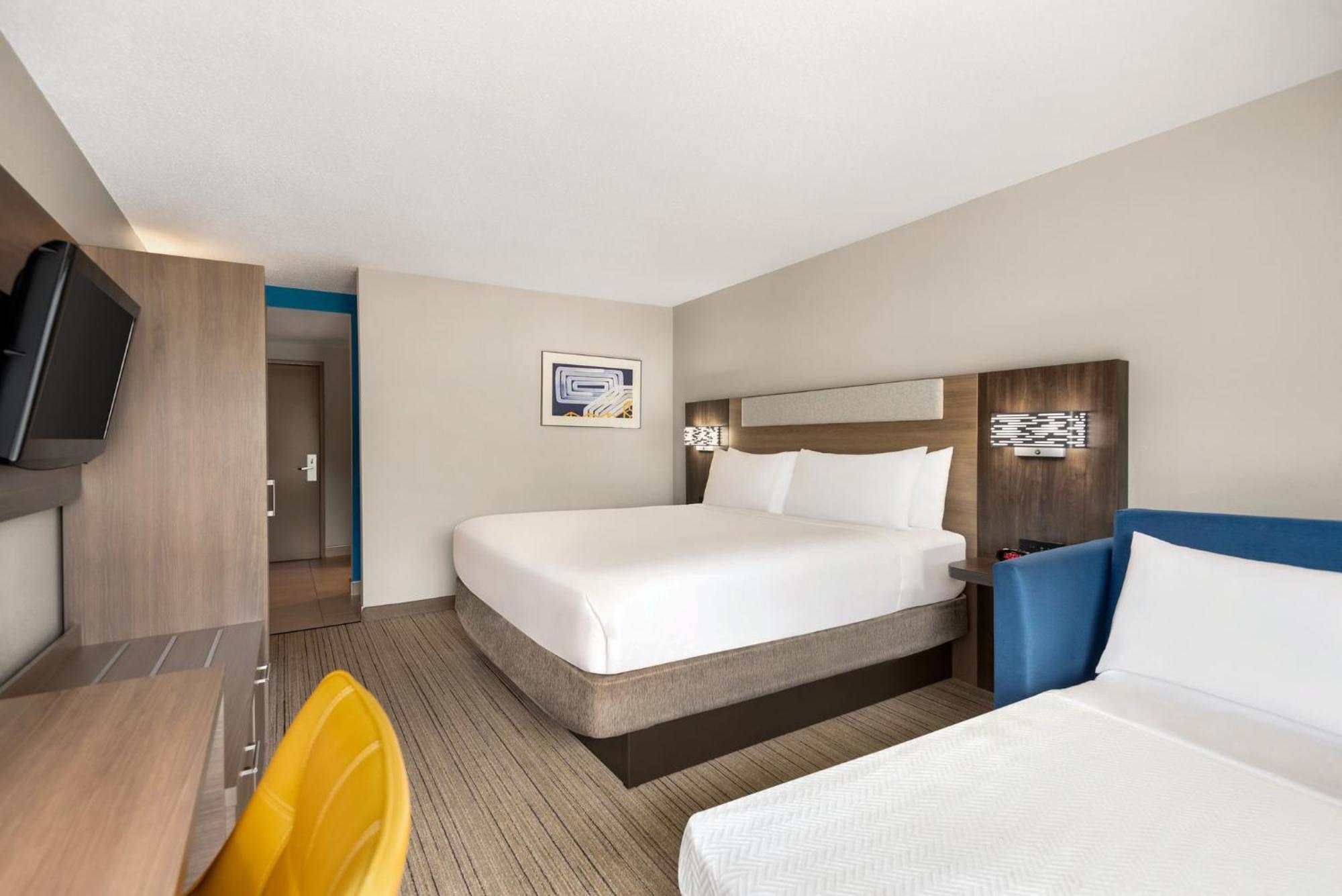 Holiday Inn Express Hotel & Suites Fredericksburg By Ihg Extérieur photo