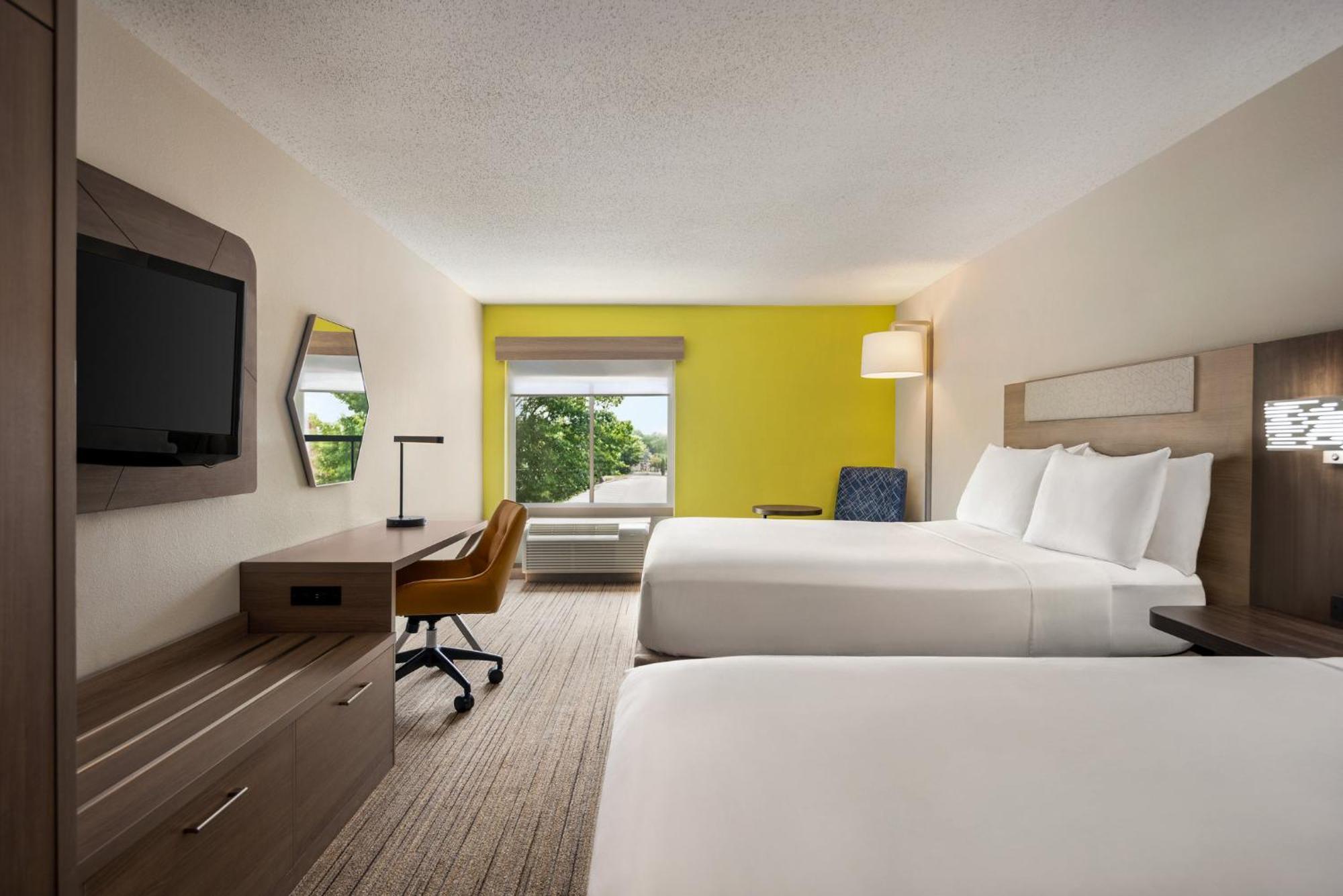Holiday Inn Express Hotel & Suites Fredericksburg By Ihg Extérieur photo